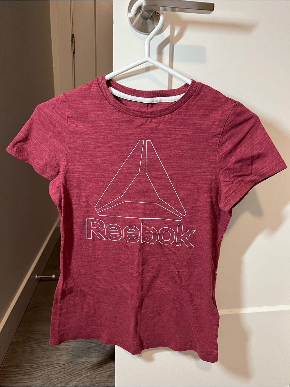 Reebok Burgundy Logo T-Shirt Size S